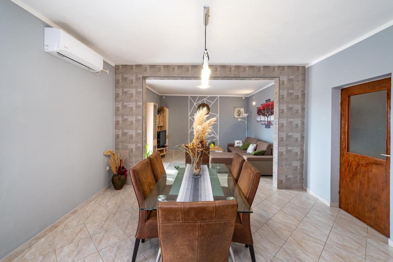 זאדאר Apartment Thalia מראה חיצוני תמונה